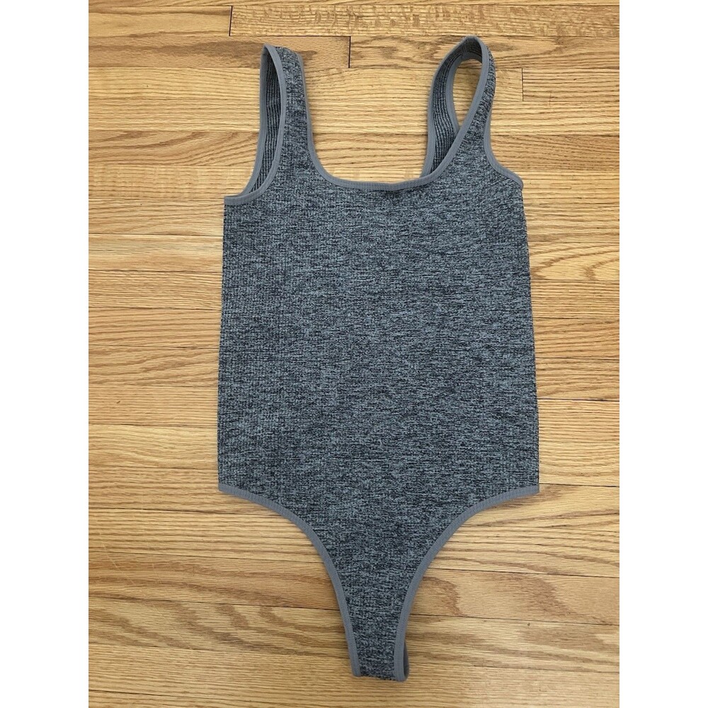 Colsie Women's Seamless Scoop Ribbed Bodysuit Thong Gray Size Small